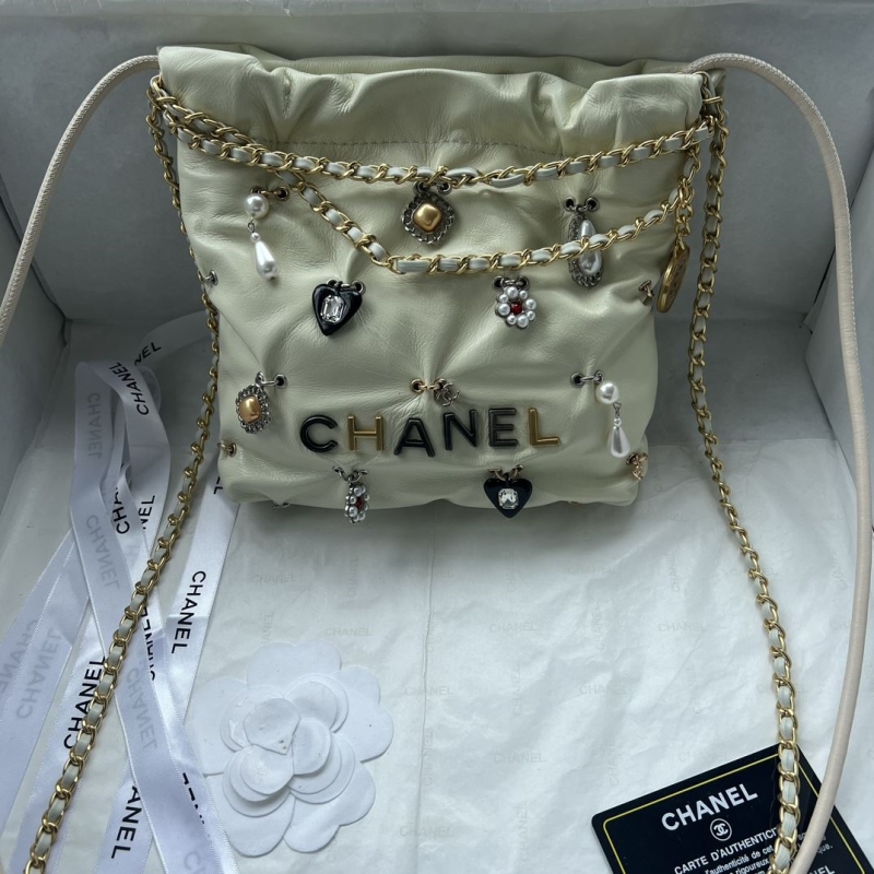 Ch**el hobo 22 bags